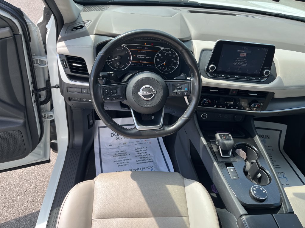 Used 2023 White Nissan SV image 15