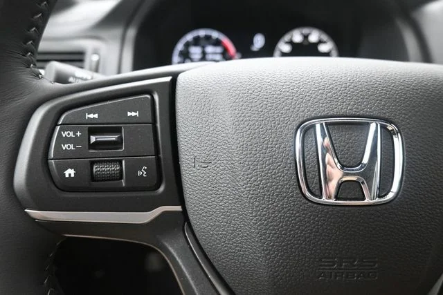 New 2026 Platinum White Pearl Honda RTL image 30