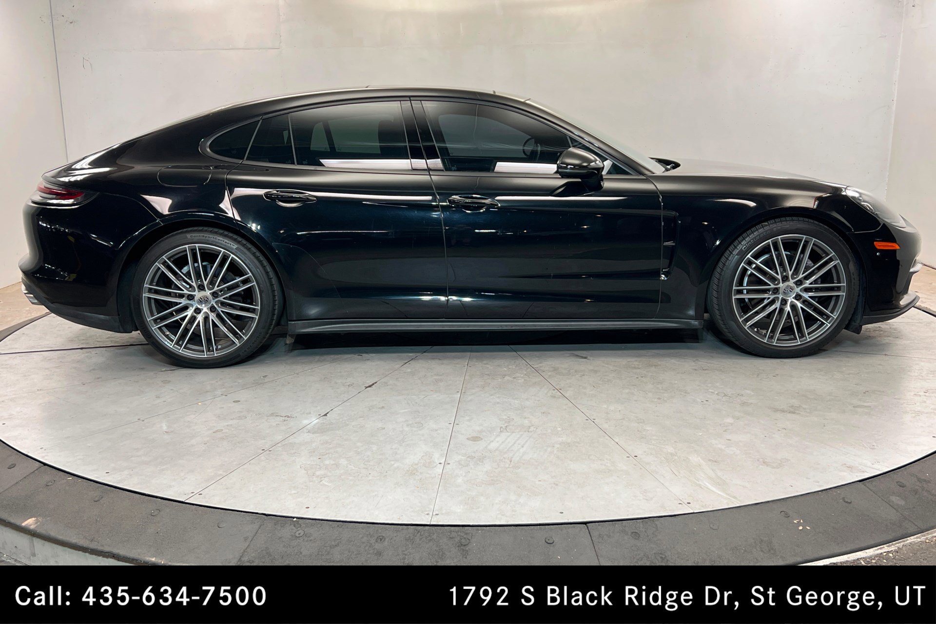2017 Porsche Panamera 4 - Photo 7