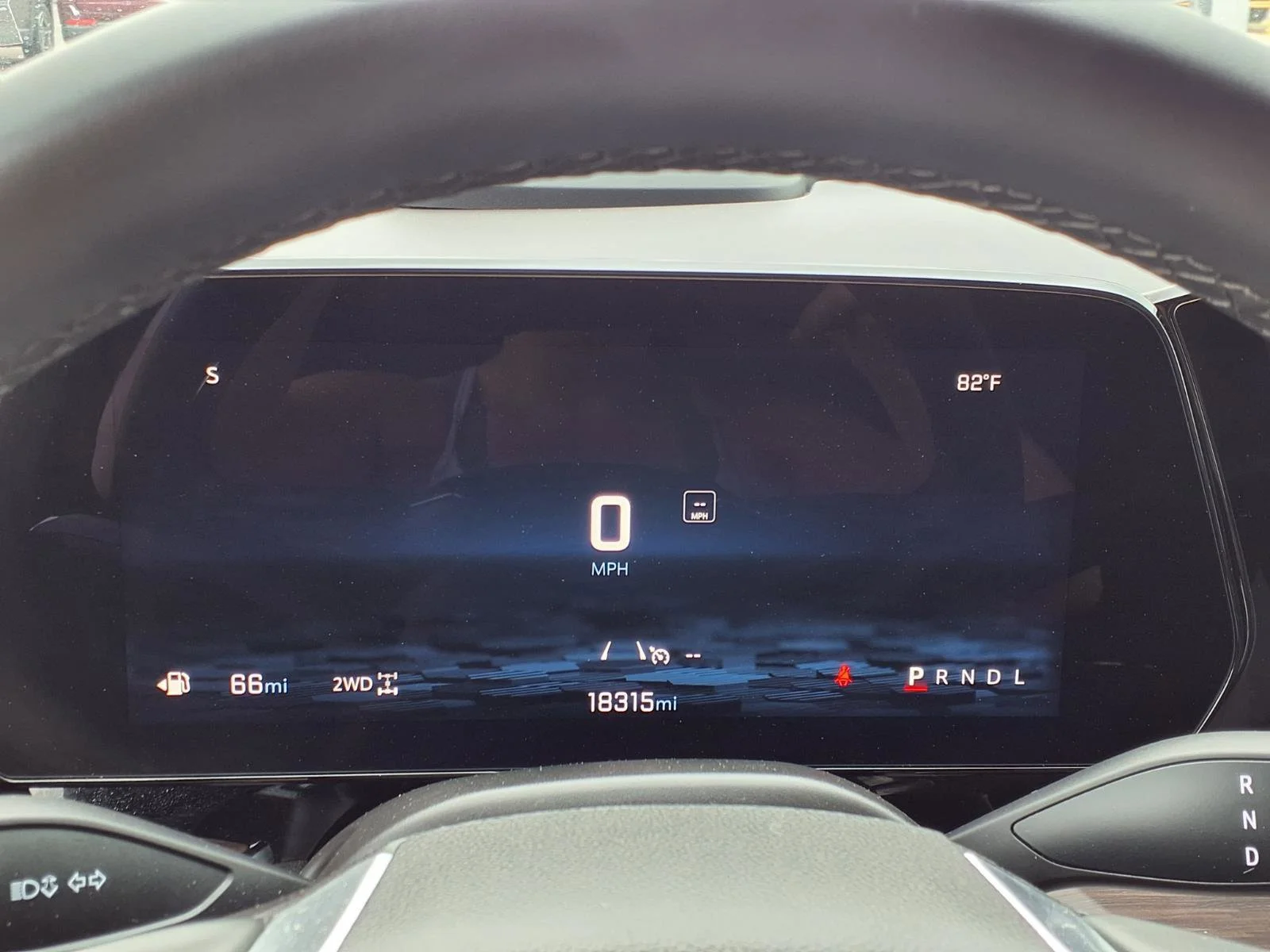 Used 2025 Summit White Chevrolet LT image 23
