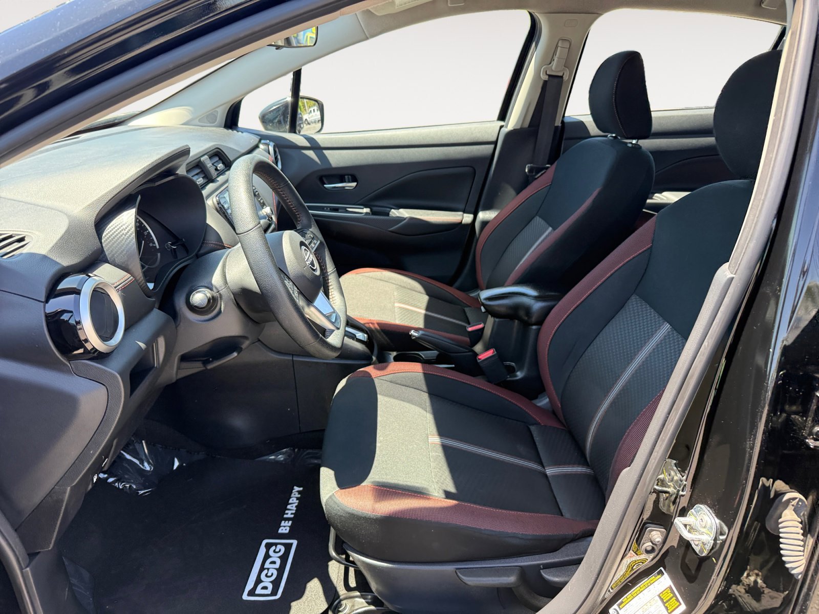 Used 2024 Super Black Nissan 1.6 SR image 10