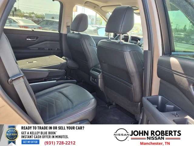 Used 2024 Beige Nissan Platinum image 19