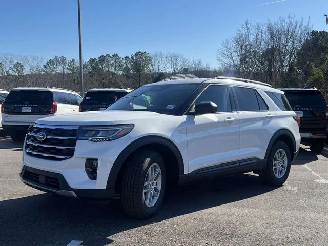 New 2026 Star White Metallic Tri-Coat Ford Active image 18