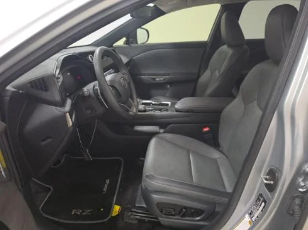 Used 2024 Silver Lexus 300e Luxury image 4
