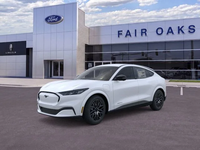 New 2026 Star White Metallic Tri-coat Ford Premium image 1