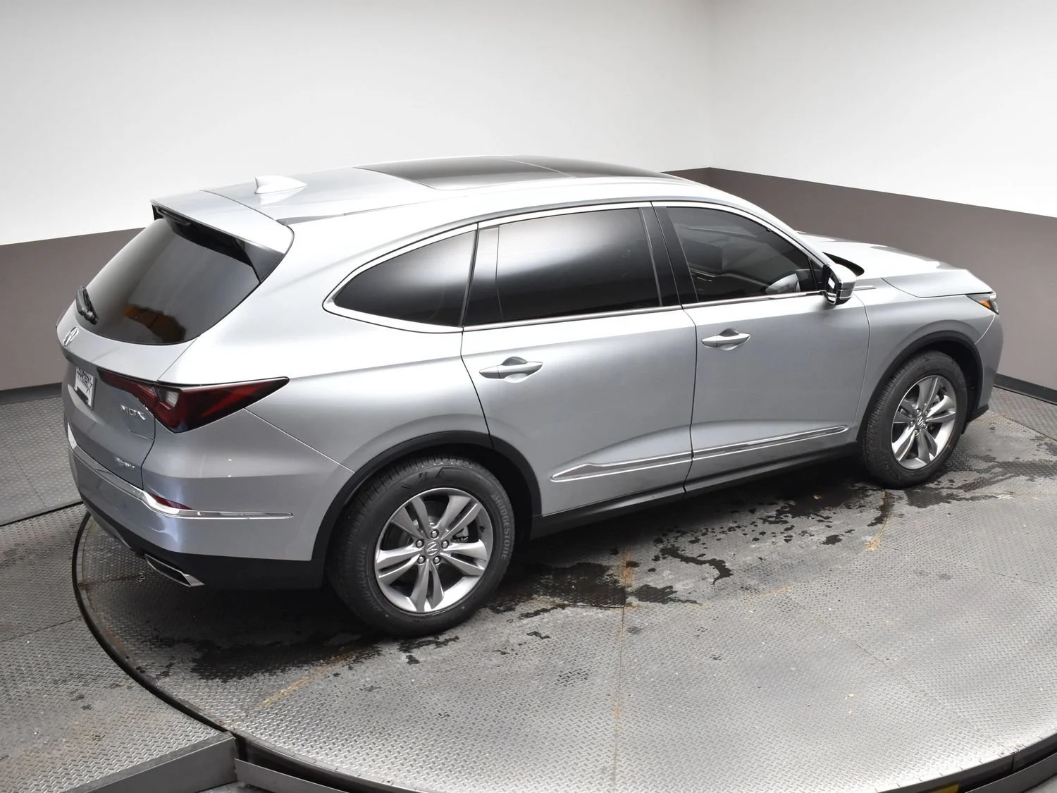 New 2026 Solar Silver Metallic Acura 4MDX image 39