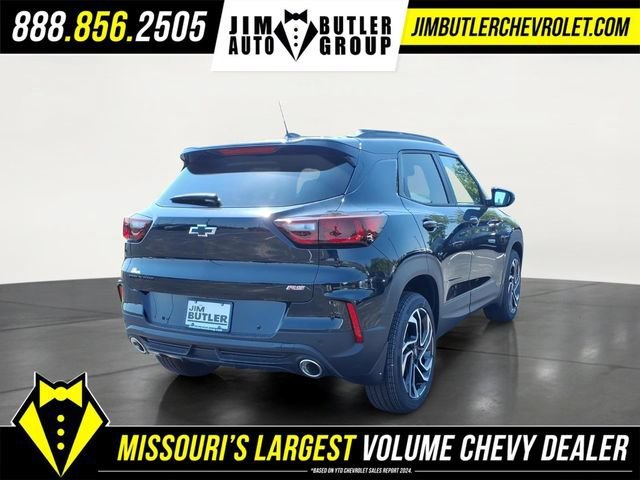 New 2026 Mosaic Black Metallic Chevrolet RS image 21