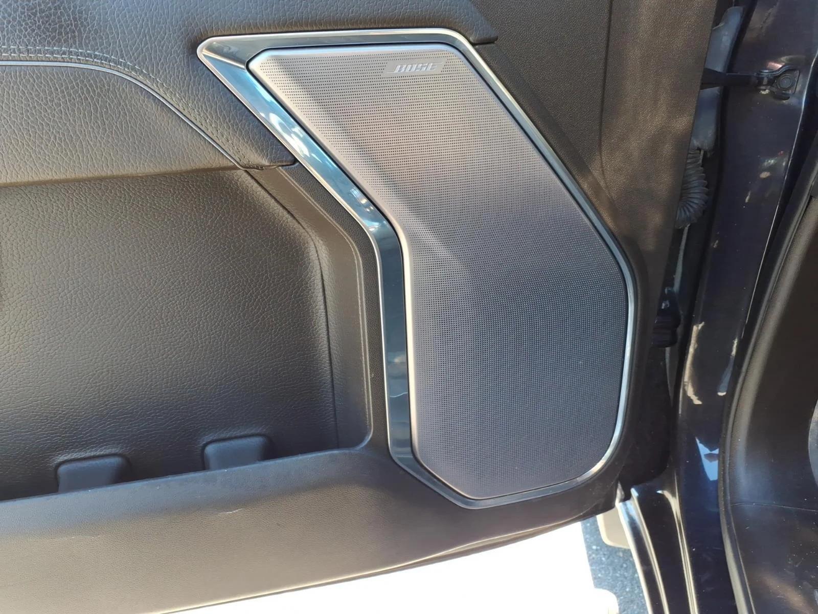 Used 2023 Titanium Rush Metallic GMC Denali image 7