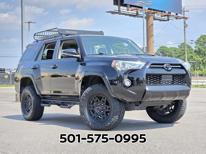 Used 2021 Midnight Black Metallic TOYOTA VENTURE 4WD image 22