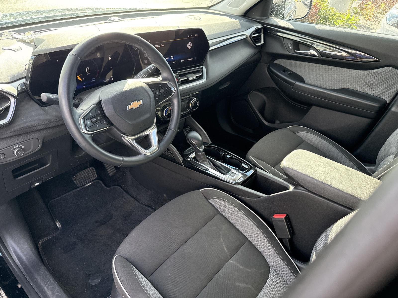 Used 2024 Mosaic Black Metallic Chevrolet LT image 7