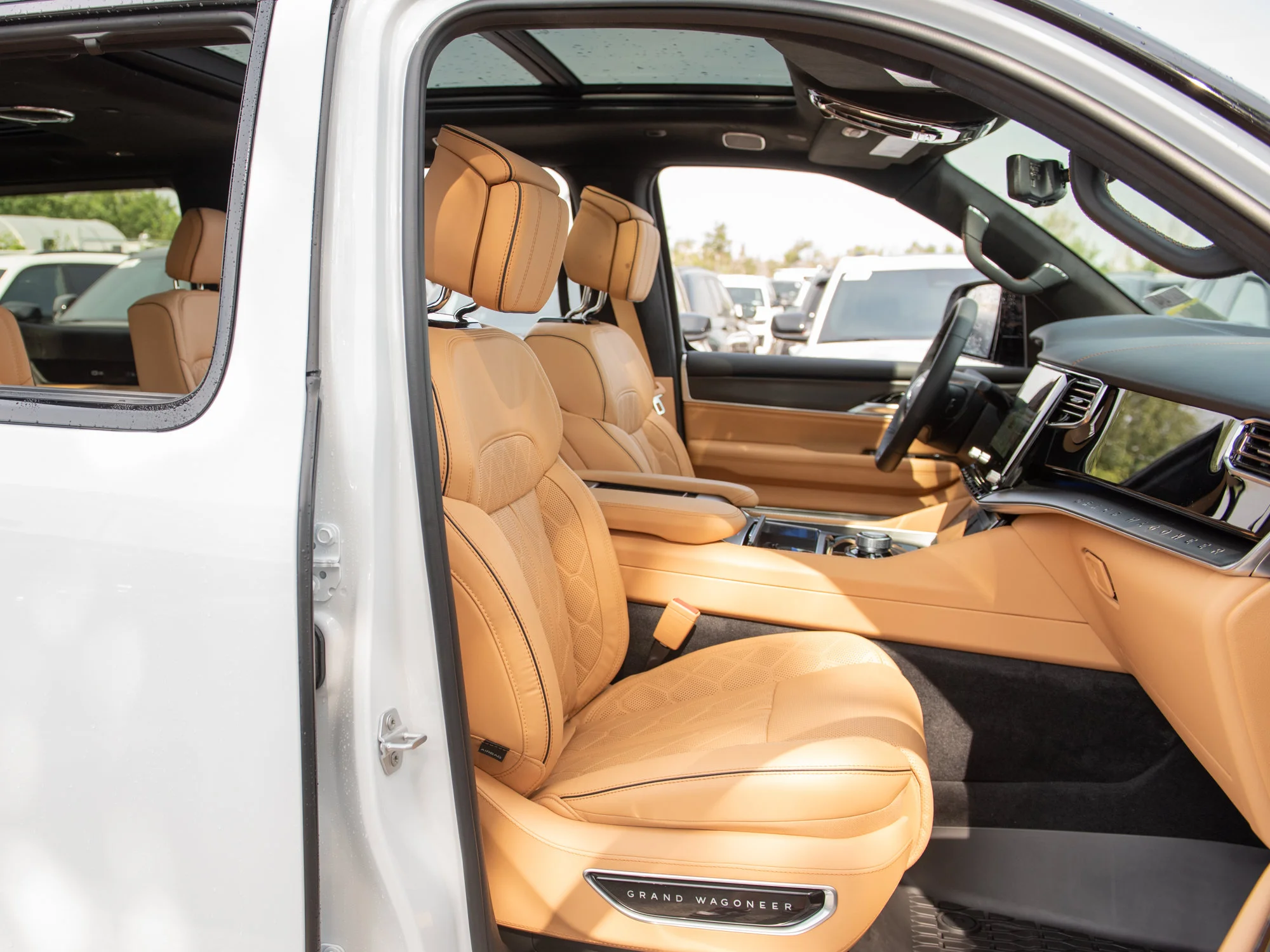 New 2026 White Jeep Summit Reserve* image 31