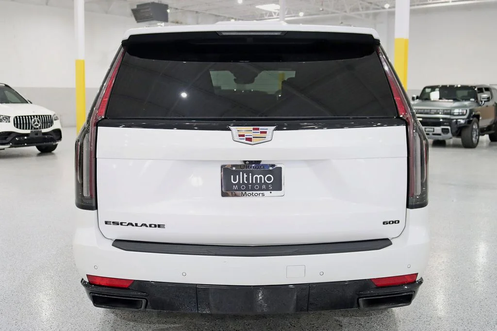 Used 2023 White Cadillac Sport Platinum image 14