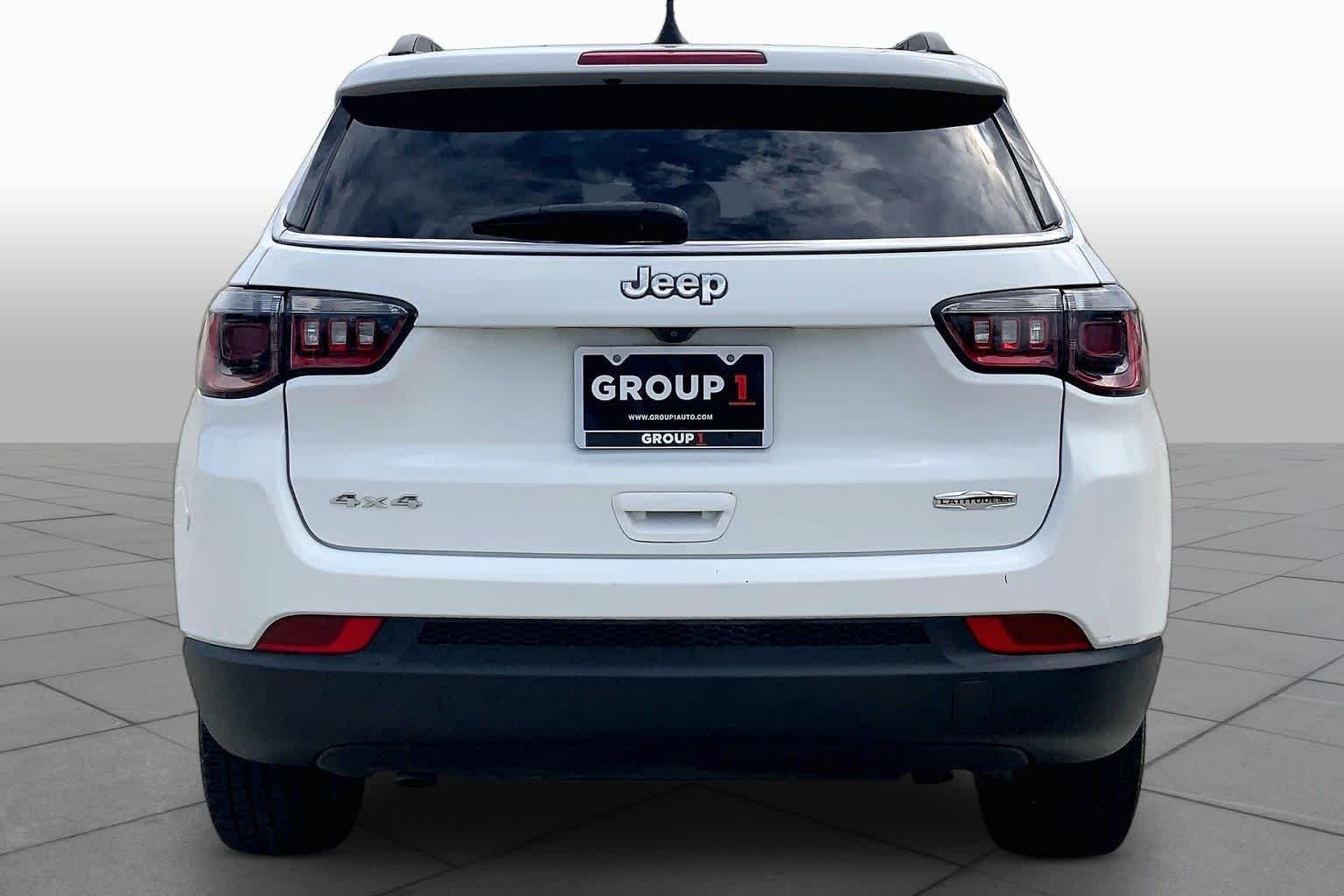 Pre-Owned 2023 Jeep Compass Latitude Lux