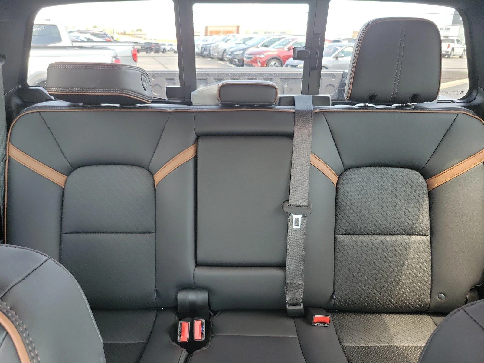 2026 GMC Canyon AT4 - Photo 12