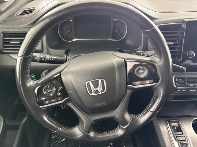 Used 2021 Black Honda EX-L image 26