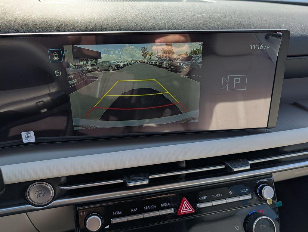 New 2026 White Hyundai SEL FWD image 30