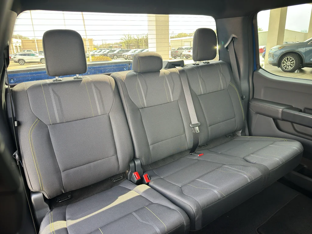 2025 Ford F-150 STX - Photo 32