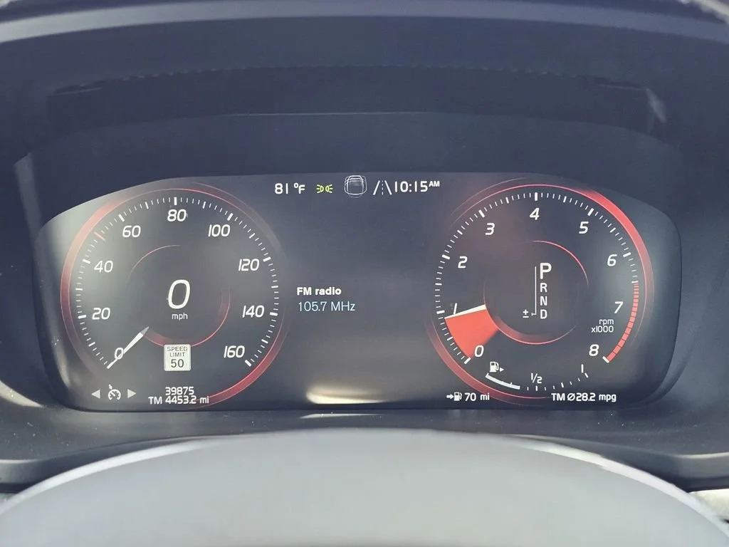 Used 2020 Black Stone Volvo R-Design image 21