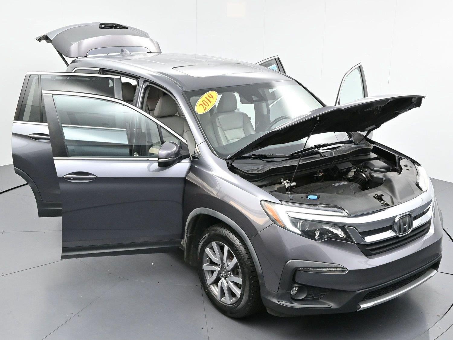 Used 2019 Modern Steel Metallic Honda EX-L image 48