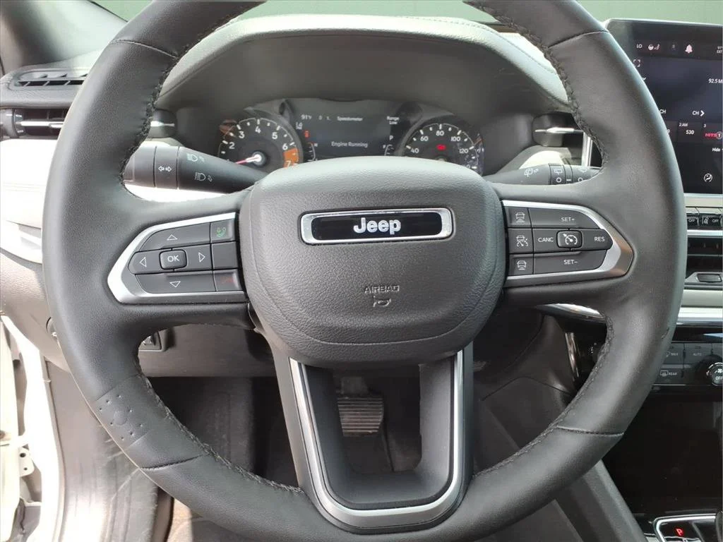 Used 2024 White Jeep Limited image 16