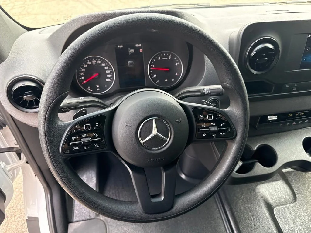 Used 2024 White Mercedes-Benz  image 13