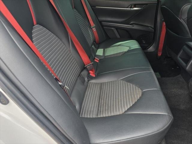Certified Used 2022 MID BLK/WIND CHILL Toyota  image 19