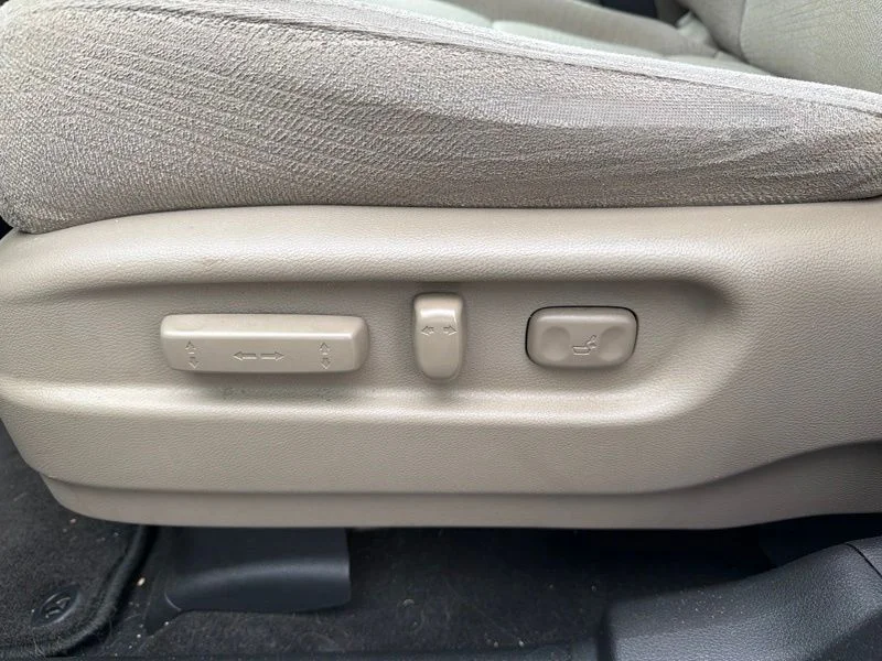 Used 2016  Honda EX image 15