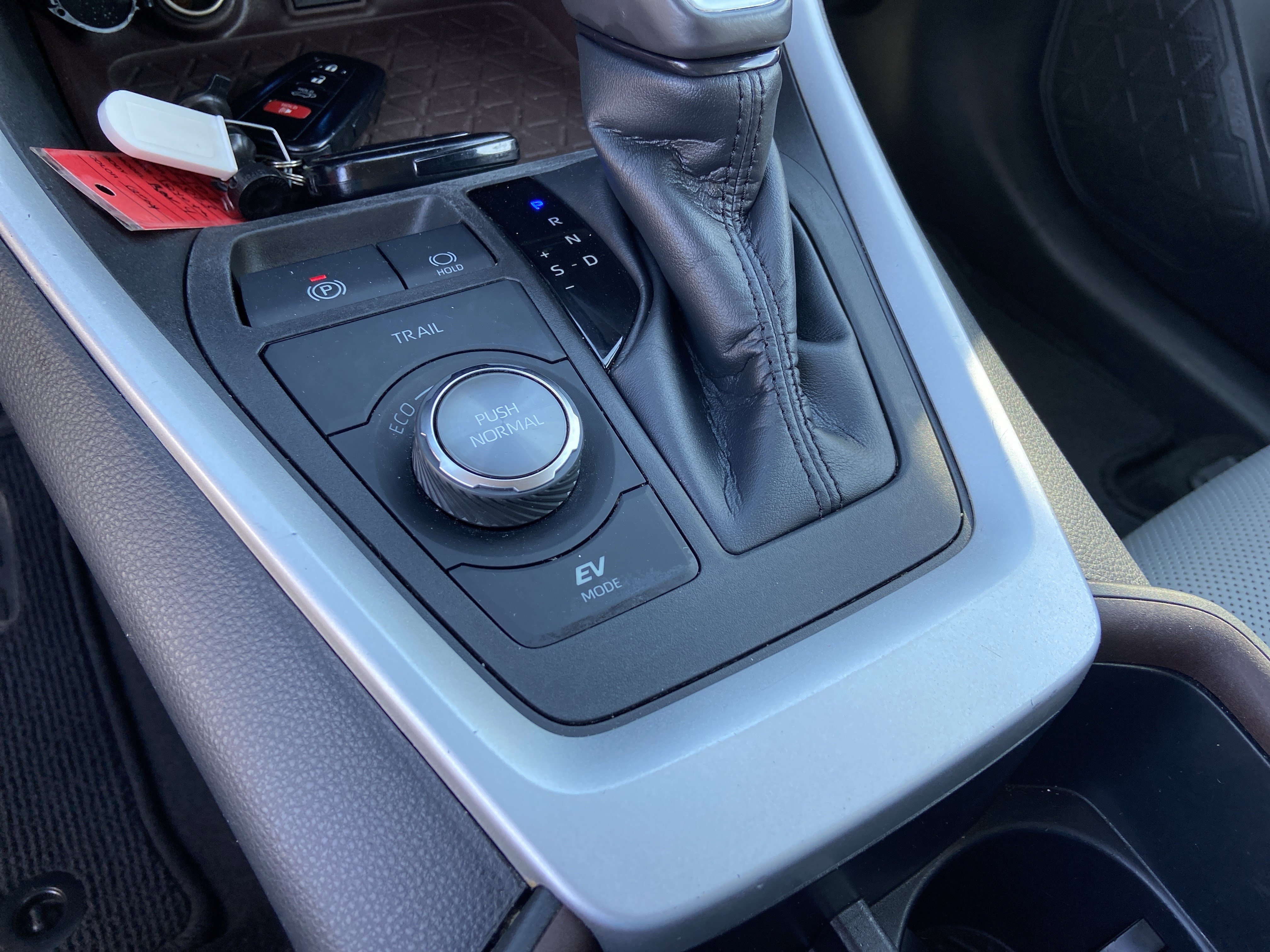 Used 2023 Magnetic Gray Metallic Toyota Hybrid Limited image 39