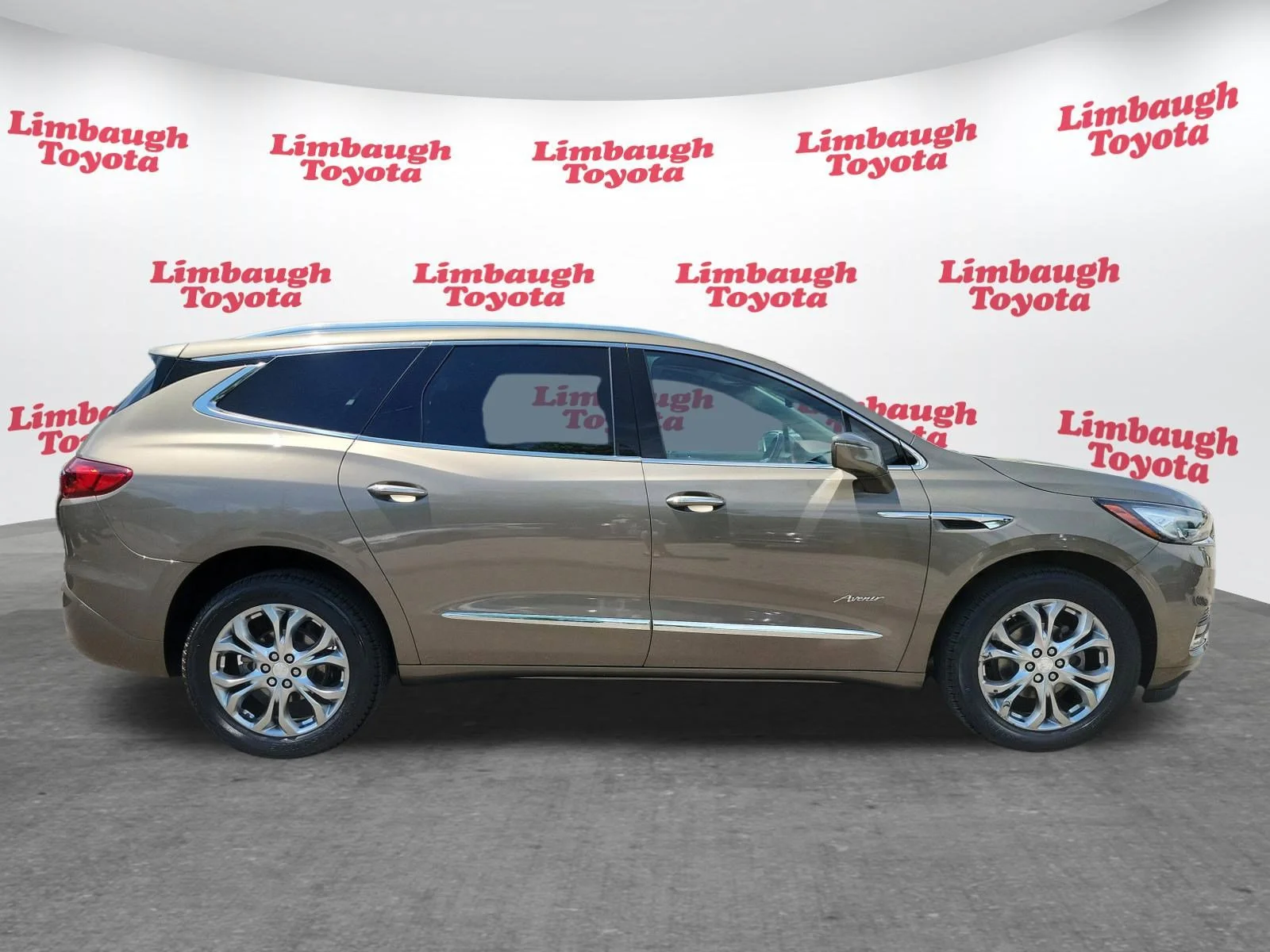 Used 2020 Champagne Gold Metallic Buick Avenir image 25