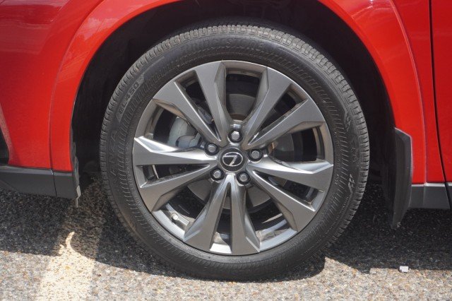 Used 2024  Lexus UX 250h F SPORT Handling image 14