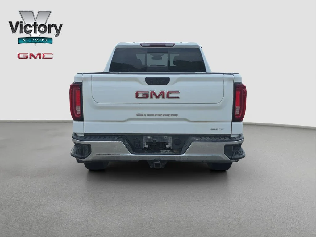Used 2022 White GMC SLT image 15