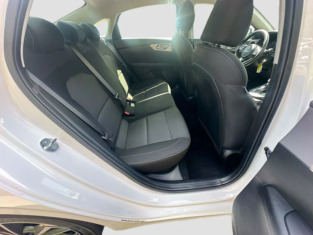Used 2023 Snow White Pearl Kia LXS image 26