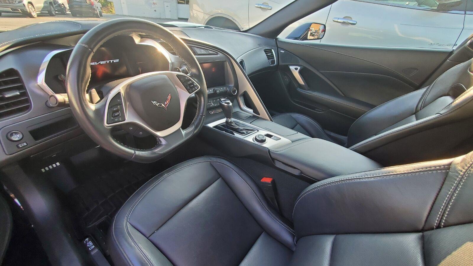 Used 2019 BLACK Chevrolet 1LT image 6