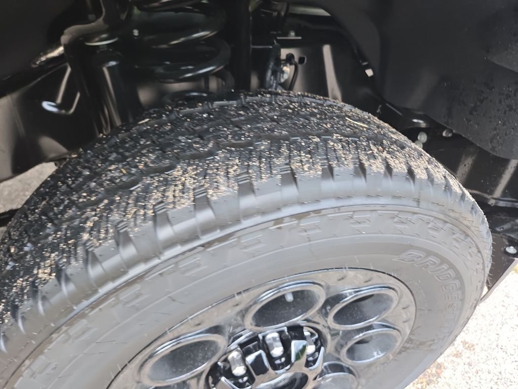 New 2026 Agate Black Metallic Ford F-250® Lariat® image 22