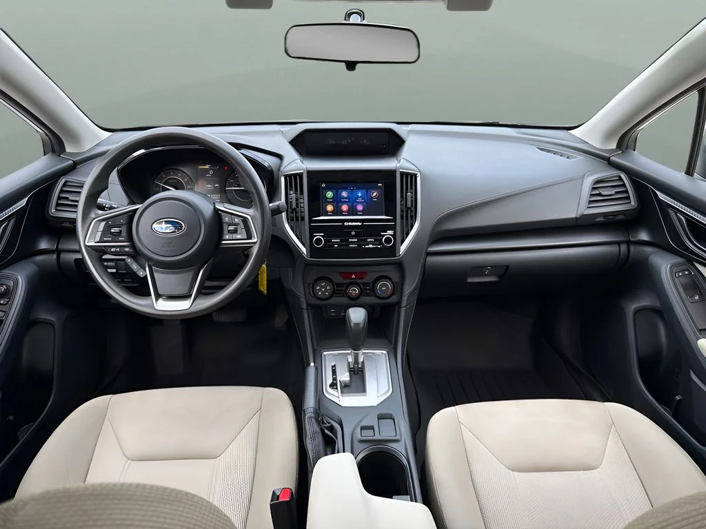 Used 2020 White Subaru Base image 20