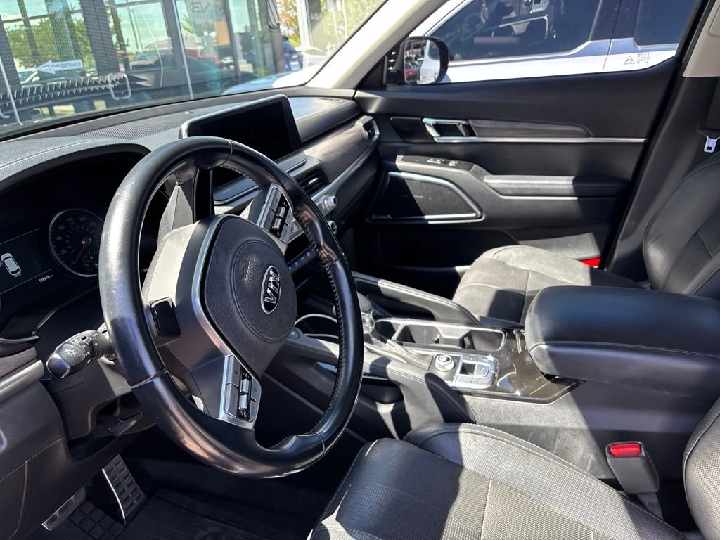 Used 2020 Black Kia SX image 20