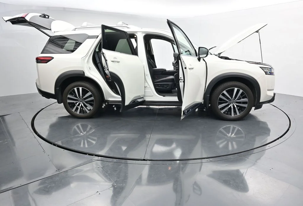 2023 Nissan Pathfinder Platinum - Photo 45