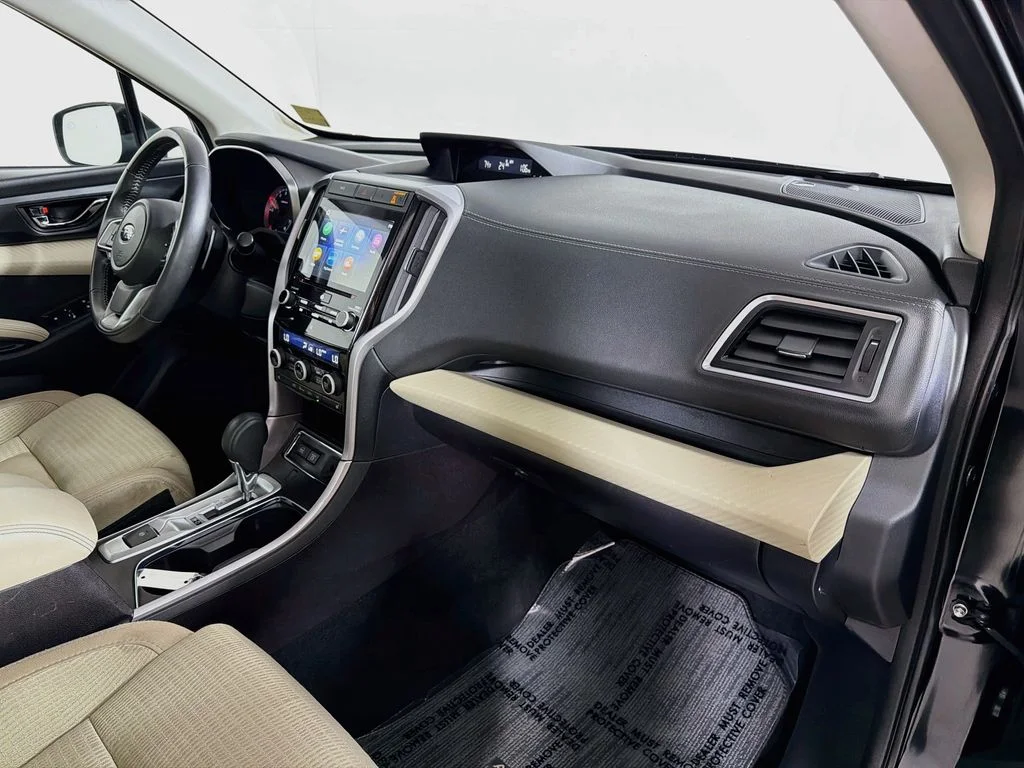 Used 2019 Black Subaru Premium image 26