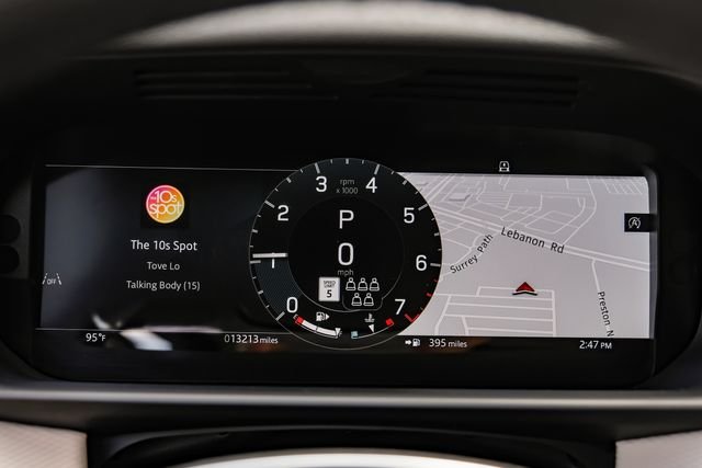 Used 2025 White Land Rover Dynamic SE image 23