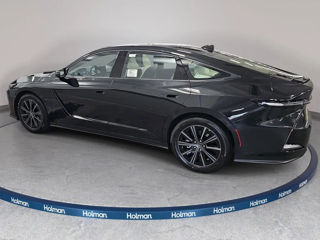 New 2026  Lexus  image 8