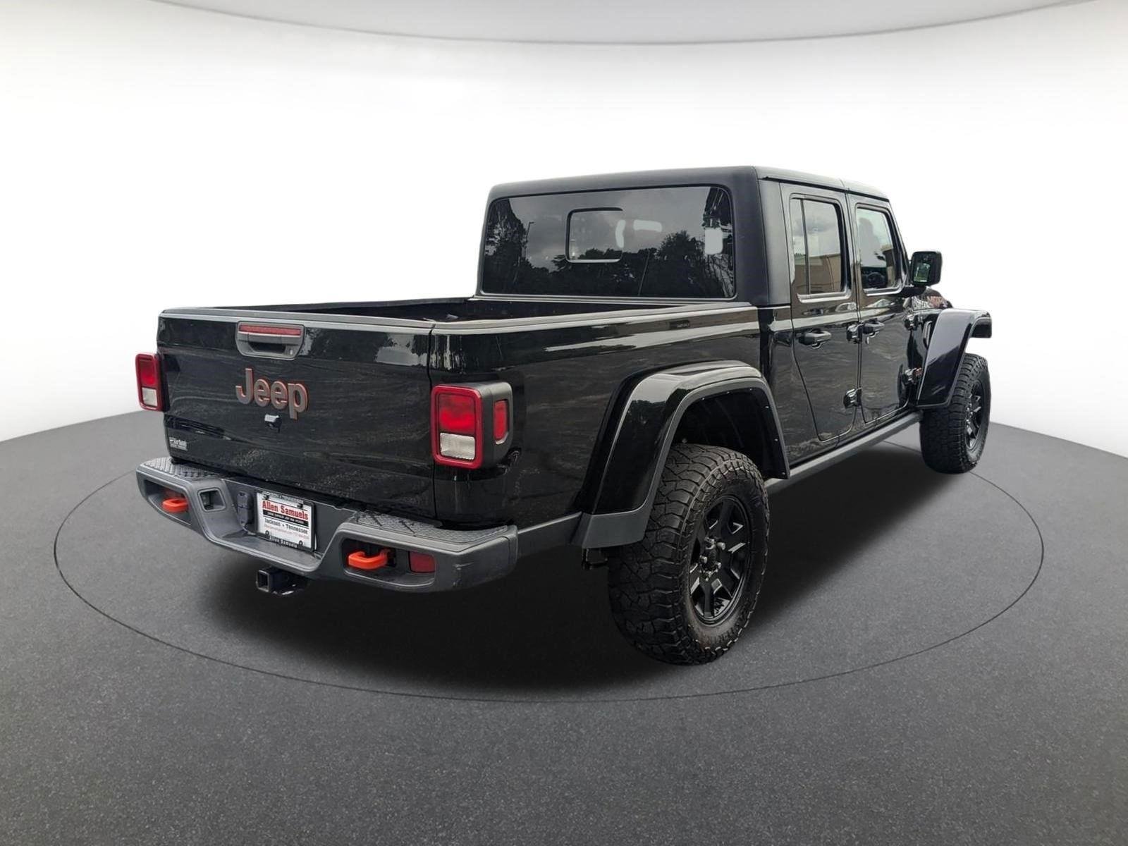 Used 2022 Black Clearcoat Jeep Mojave image 4