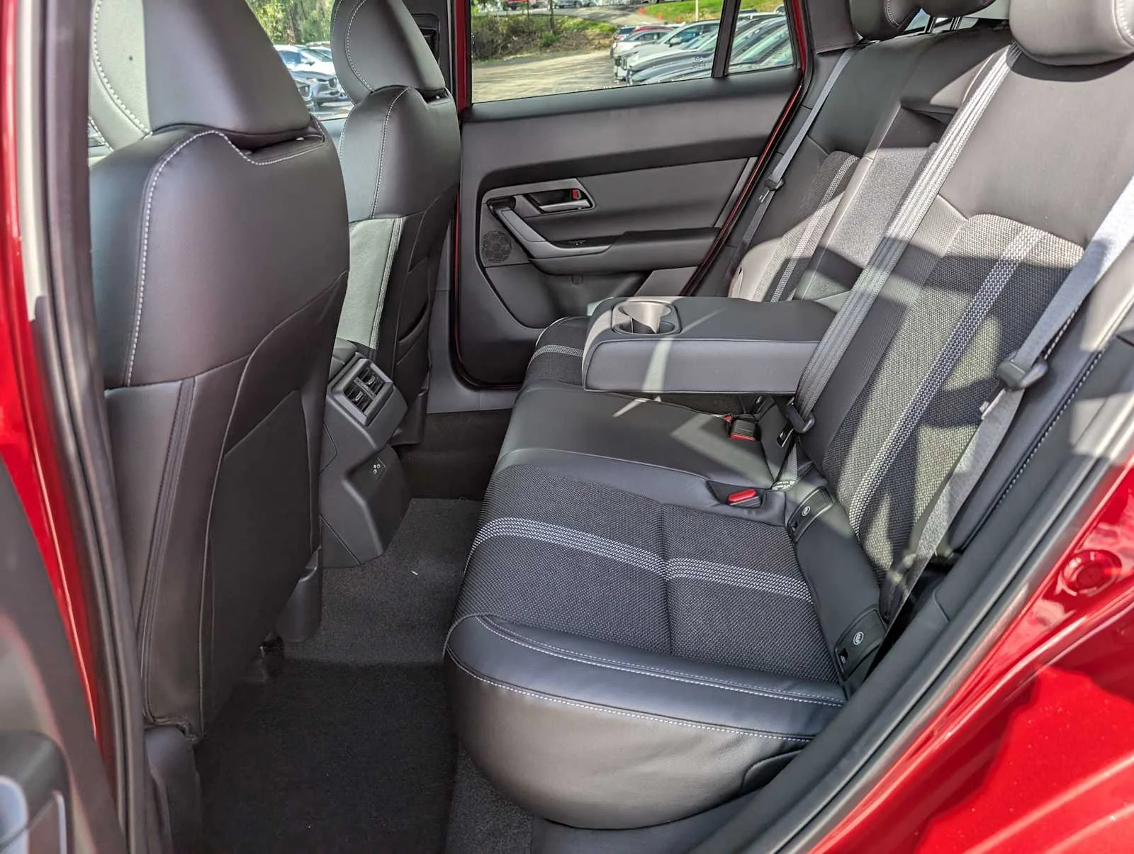 2025 Mazda CX-50 Select - Photo 17
