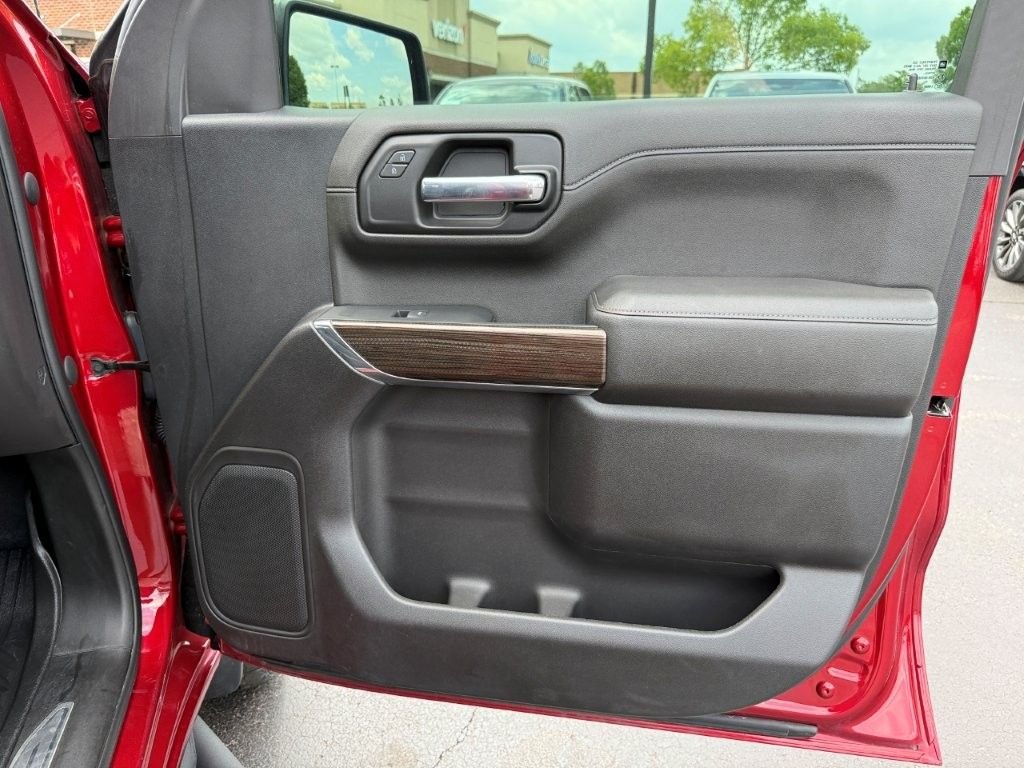 Used 2022 Red Chevrolet LT Trail Boss image 22