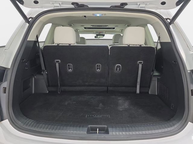 Used 2024 White Kia EX image 34