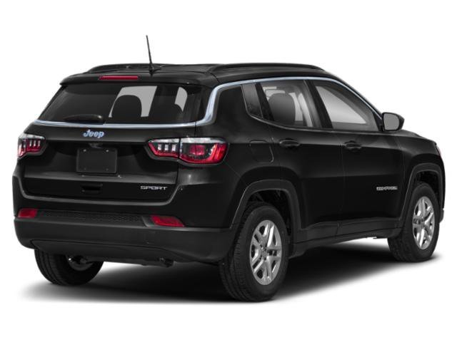 Used 2021 Diamond Black Jeep Latitude image 5