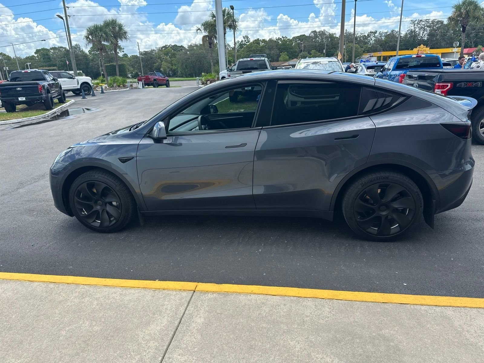 Used 2023 Midnight Silver Metallic Tesla Long Range image 7