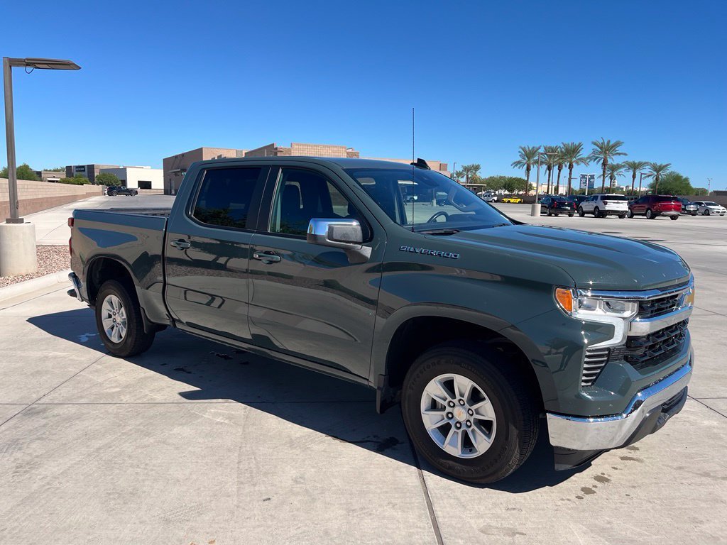 Certified Used 2025 Gray Chevrolet LT image 5