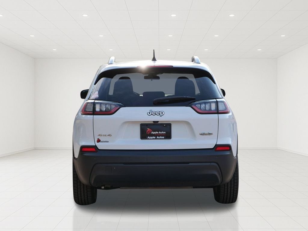 Certified Used 2020 White Jeep Latitude image 5