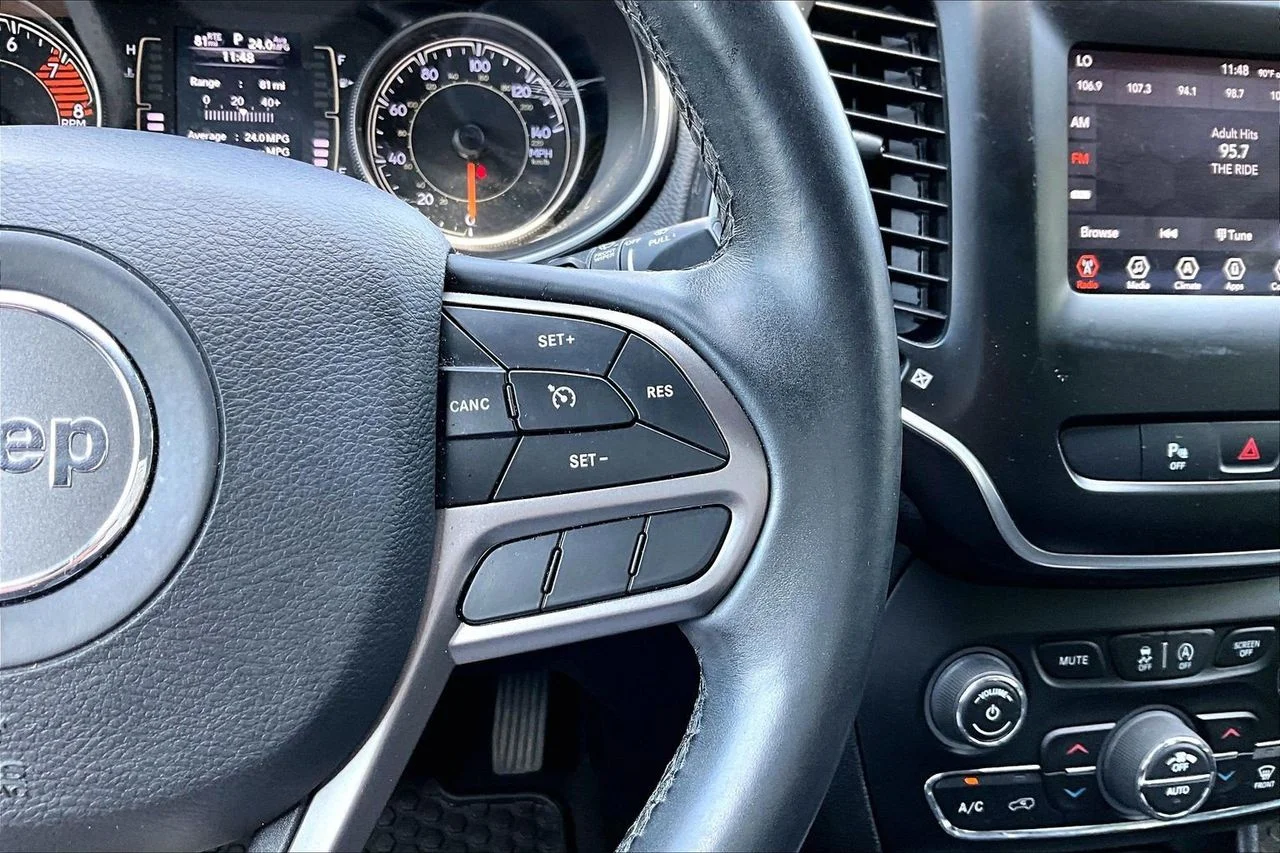 Certified Used 2019 Black Jeep Latitude Plus image 28