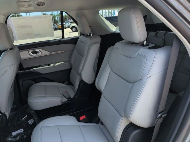 New 2026 Carbonized Gray Metallic Ford Active image 14
